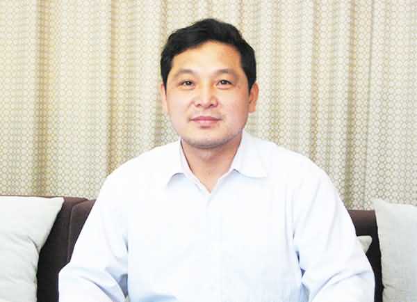 綠葉人：文利新 教授